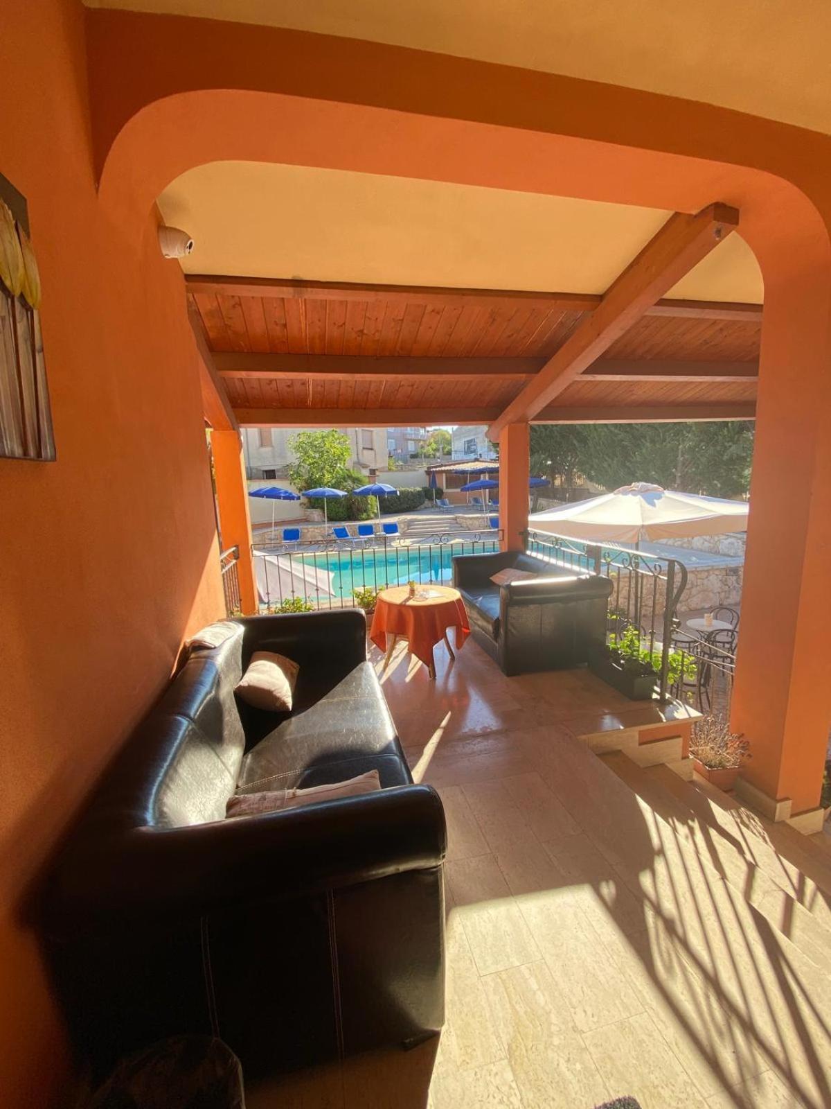 Piccola S'ausentu Hotel Uri
